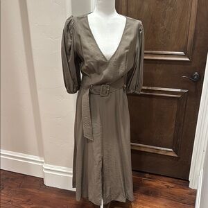 INTERMIX Green Dress with Bishop Sleeves and V-Neck